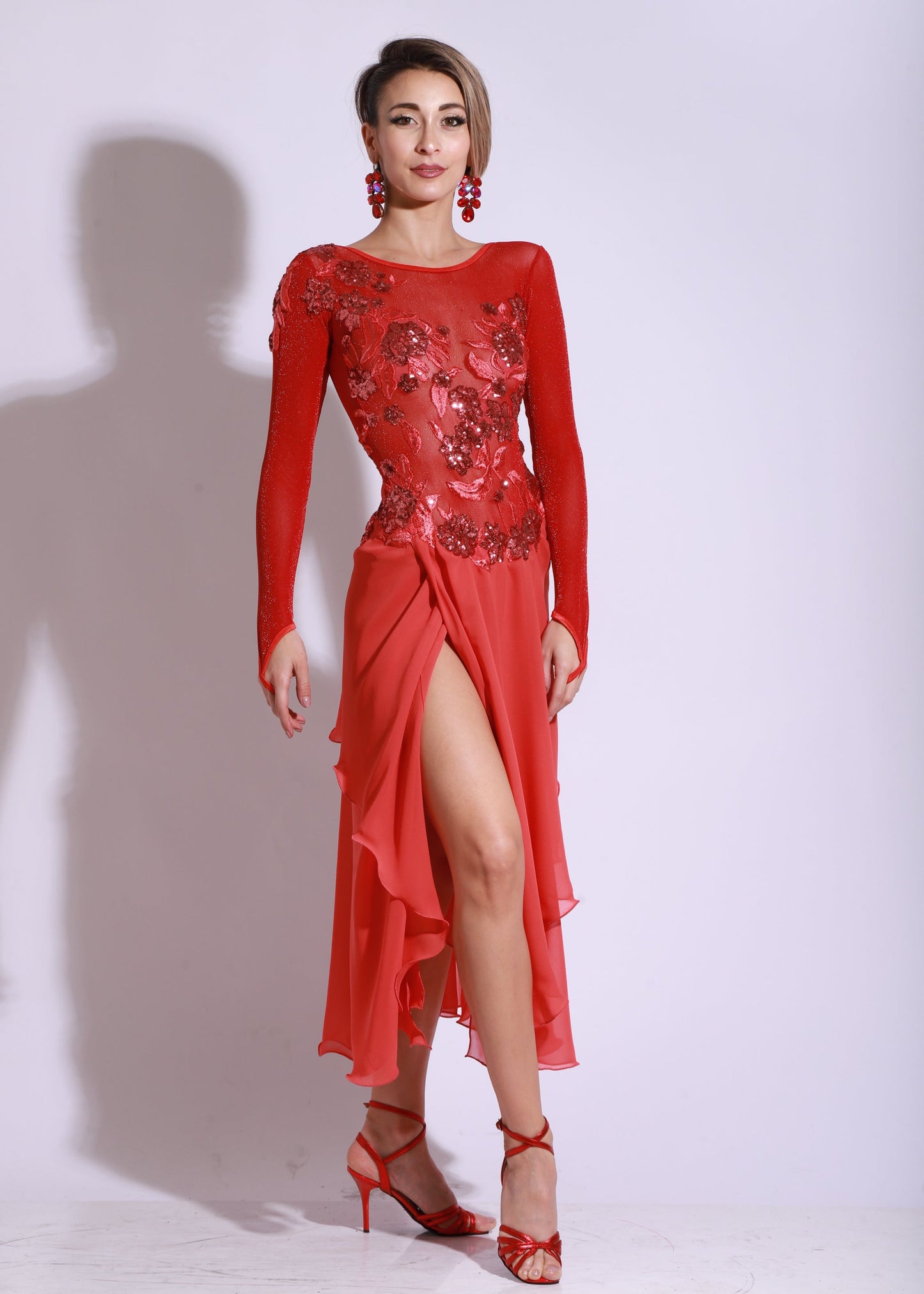 Red dress made of chiffon with shiny embroidery details.SH1336